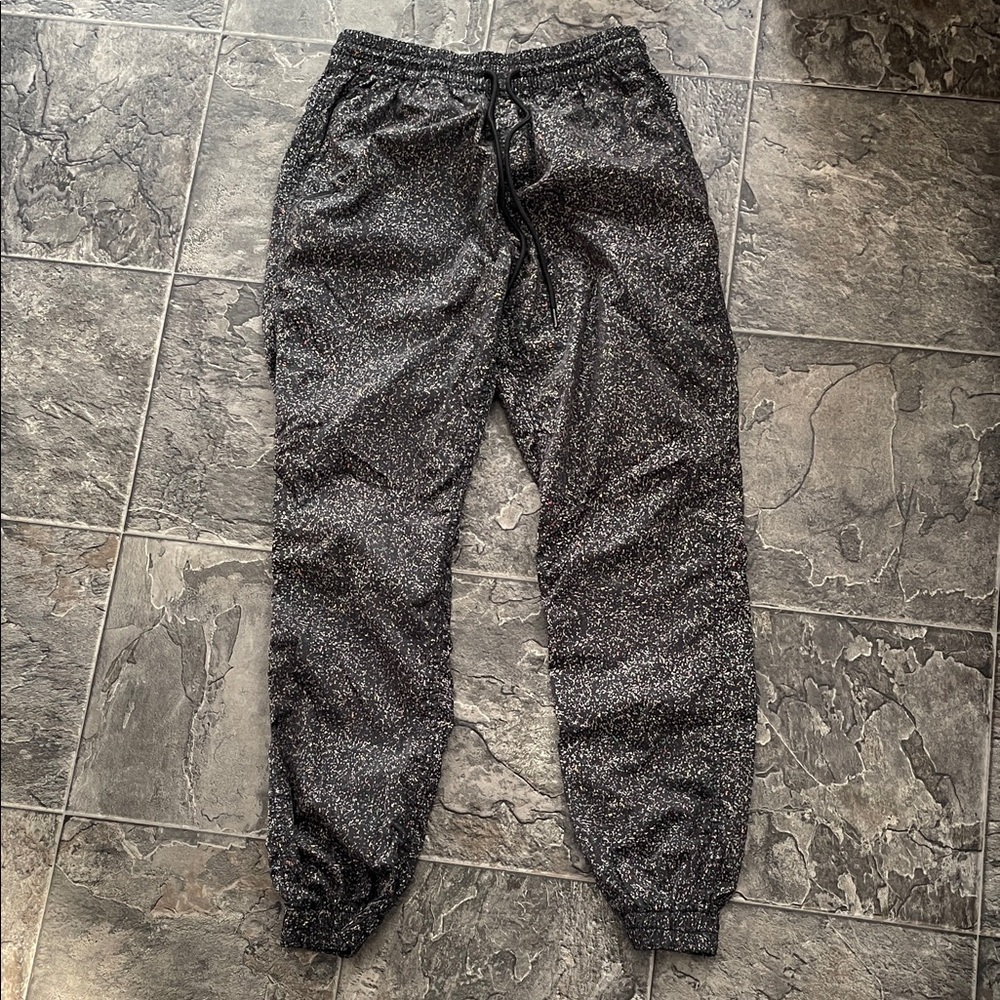 PUBLISH Men’s Black & Gray Multicolour Speckle Jogger Sporty Urban Wind Pants